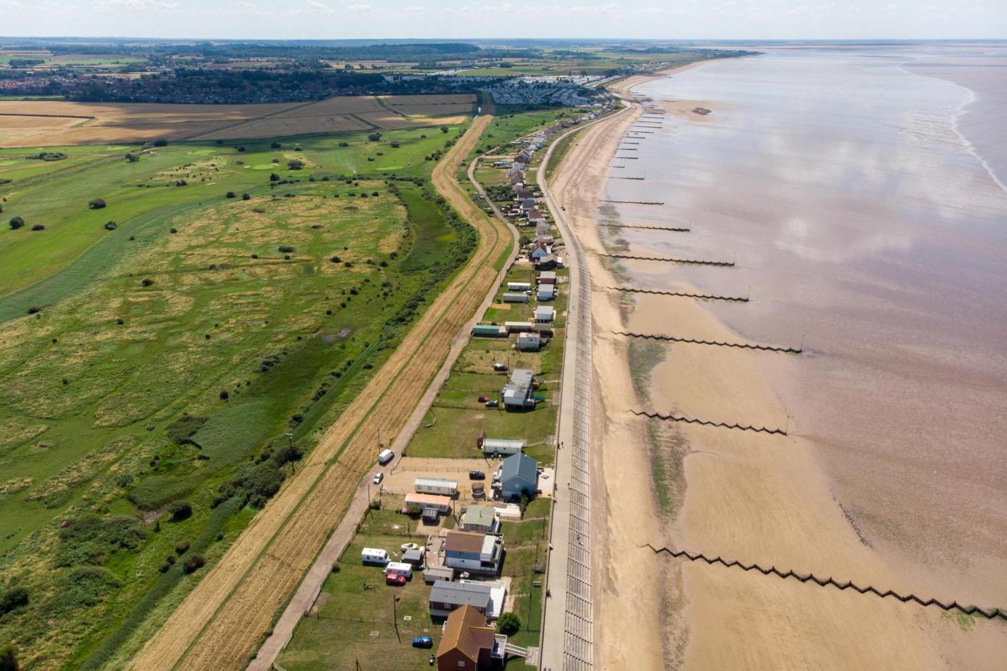 Homely Caravan At Manor Park, Nearby Hunstanton Beach In Norfolk Ref 23039T Esterno foto