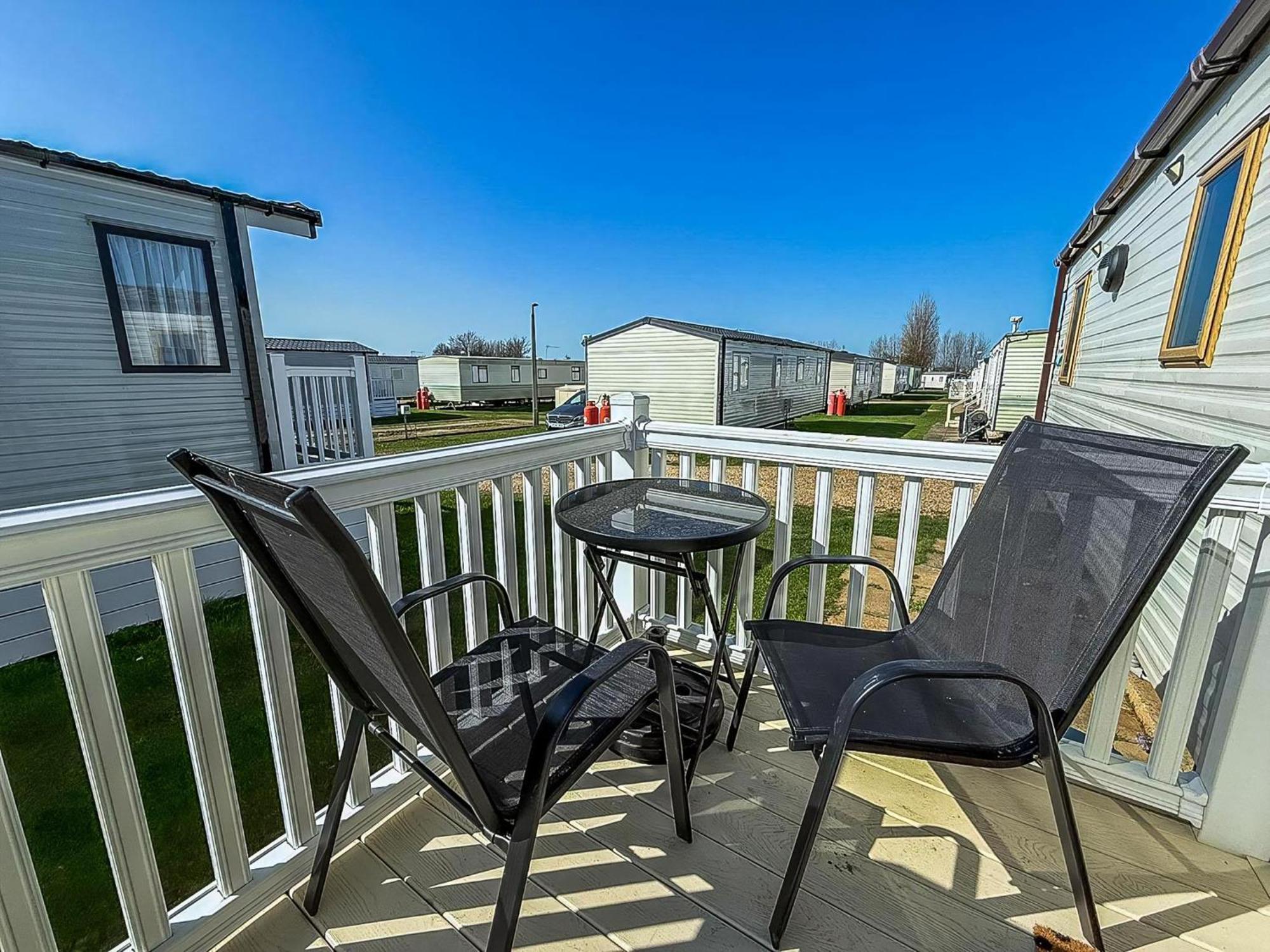 Homely Caravan At Manor Park, Nearby Hunstanton Beach In Norfolk Ref 23039T Esterno foto