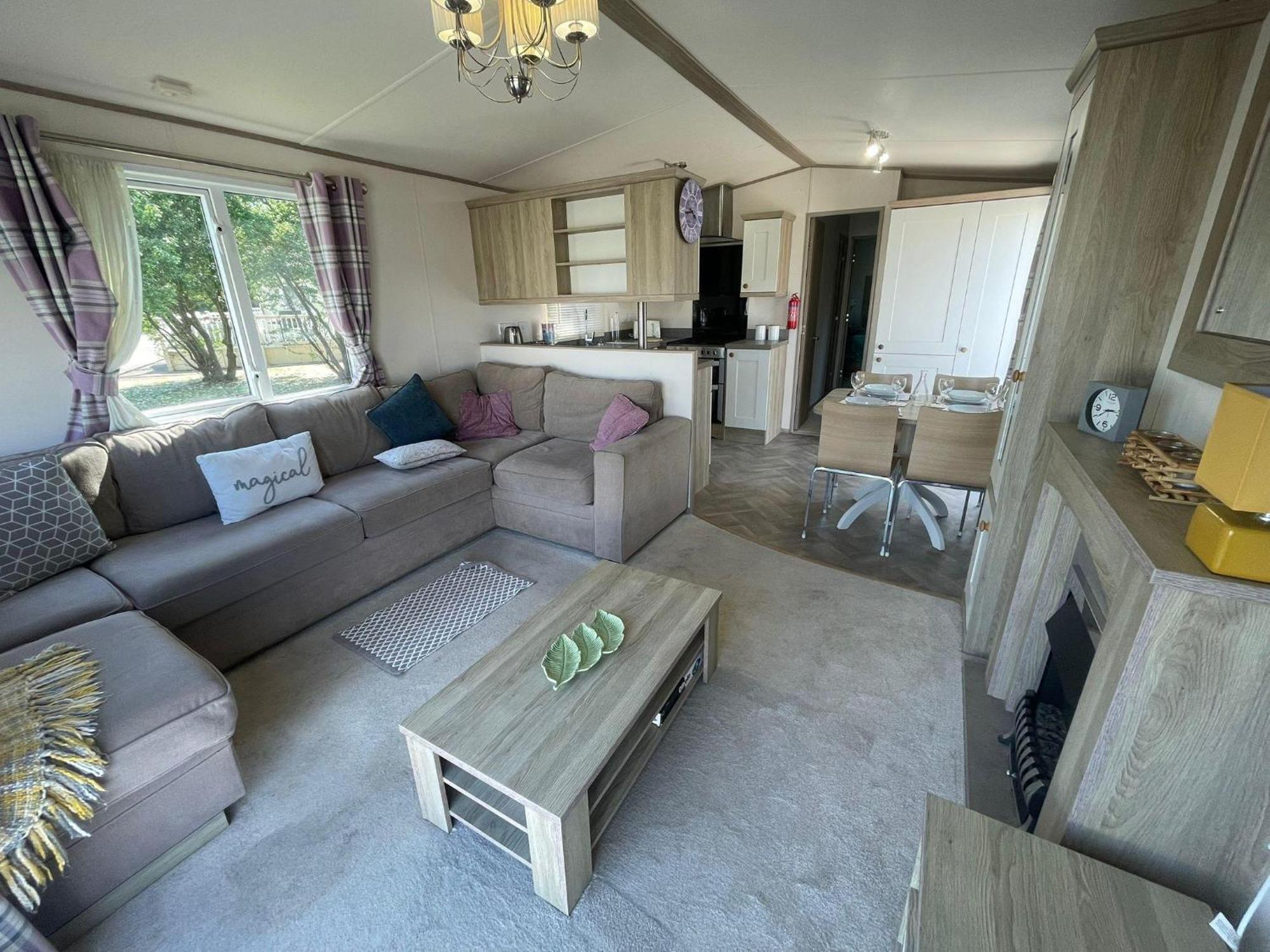 Homely Caravan At Manor Park, Nearby Hunstanton Beach In Norfolk Ref 23039T Esterno foto